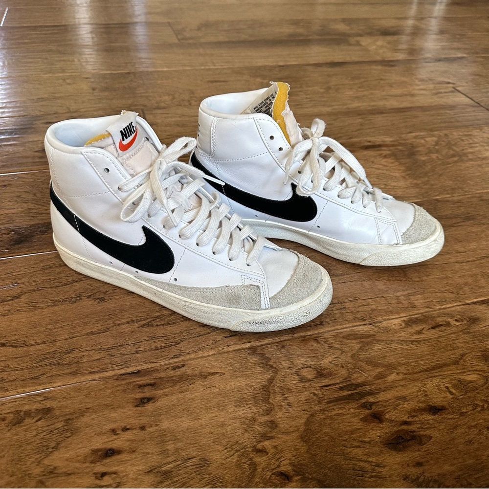 Nike Women’s High Top Blazers